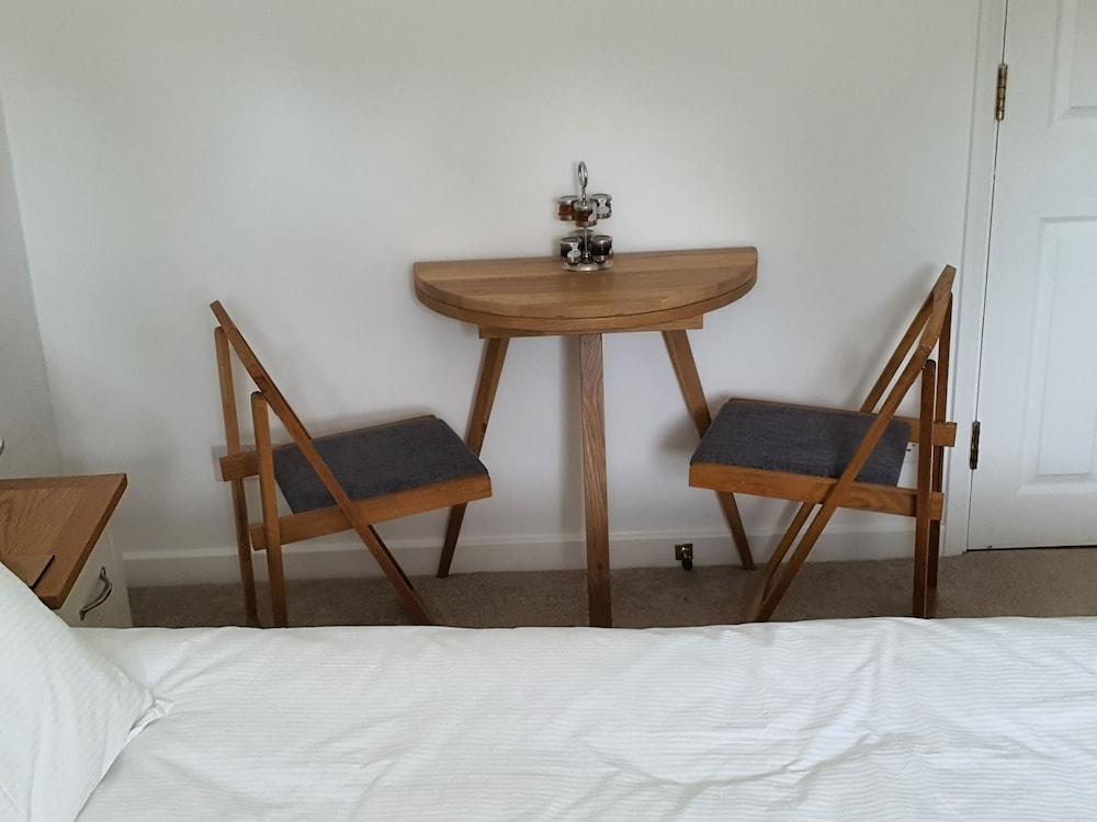 Guest house Cringleford Guest House 4*